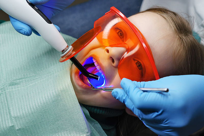child-dentist-l